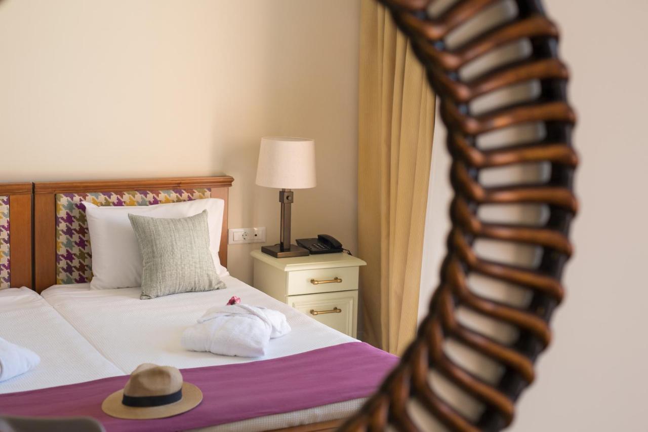 Sunrise Resort Hotel Mithimna Ngoại thất bức ảnh